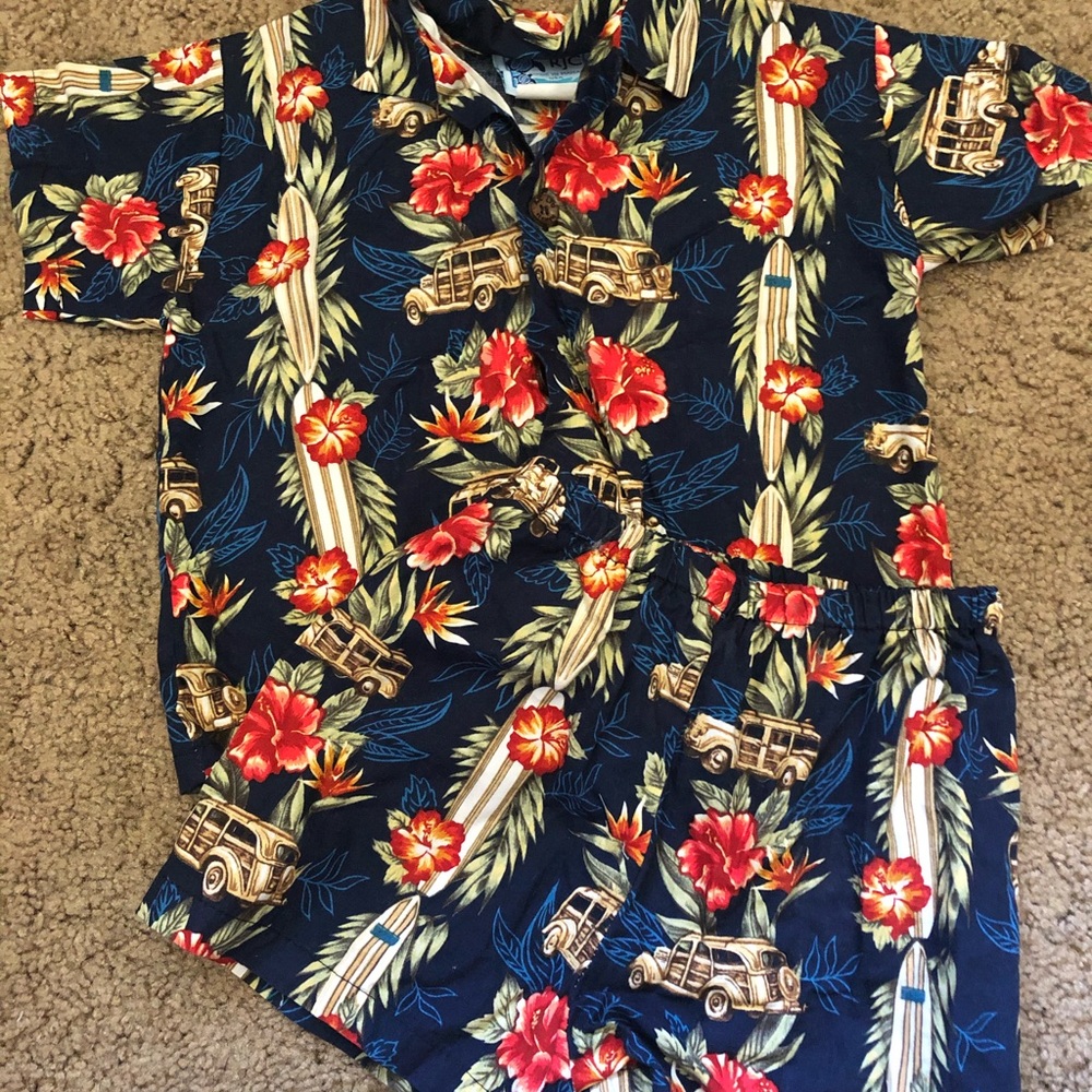 Hawaiian Outfit
